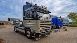 20251019-Tom-Holding-00551